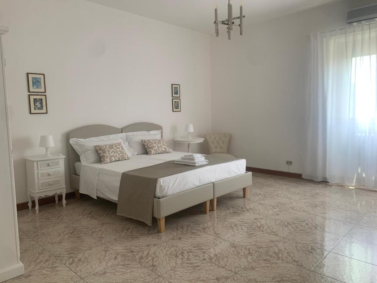 Porta Napoli Rooms ليتشي المظهر الخارجي الصورة